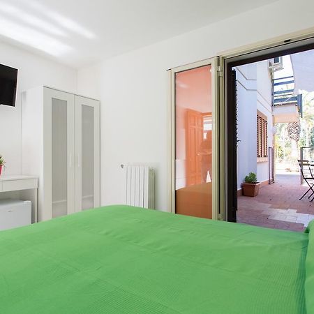 Piccola Oasi Hotel มอนเดลโล ภายนอก รูปภาพ